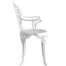 Scaun exterior alb SICILY fotografiat din lateral, evidențiind designul ergonomic, structura durabilă și materialul rezistent la intemperii. Ideal pentru terase, grădini, balcoane, cafenele și restaurante.